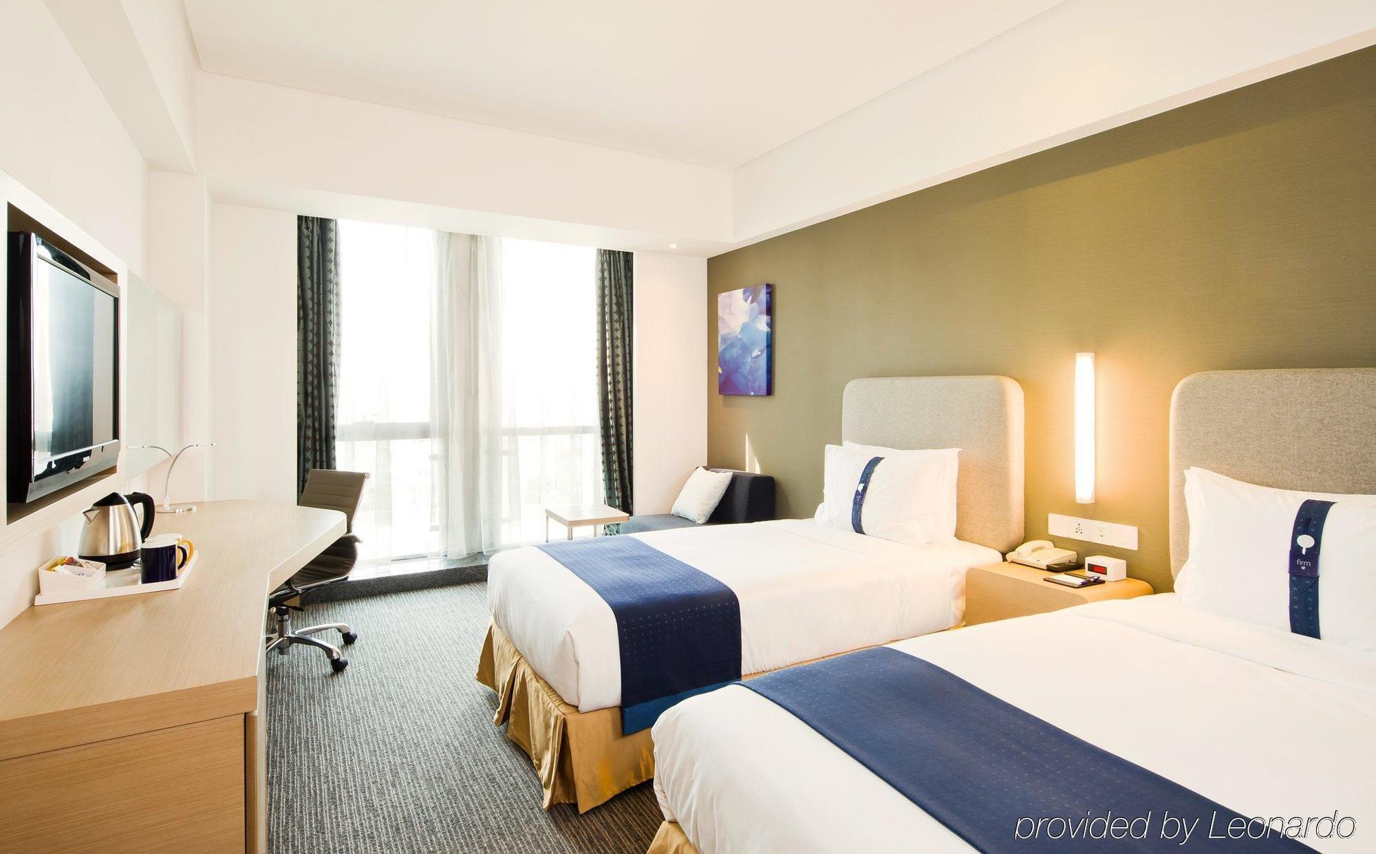 Holiday Inn Express Shanghai Jinsha By Ihg מראה חיצוני תמונה